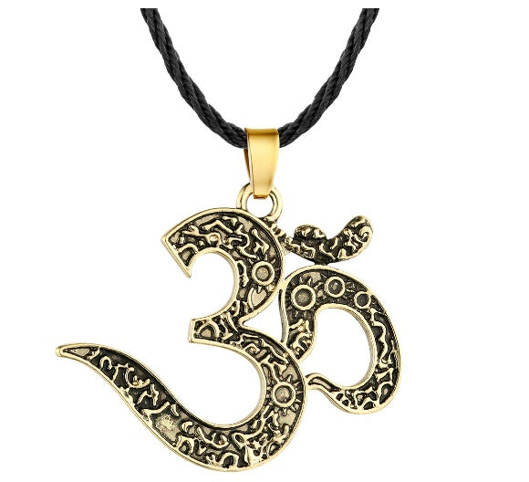 Collier “Om Éternel”